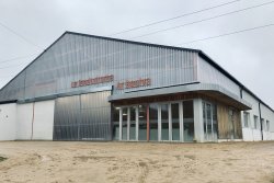 Le nouveau boulodrome de la ville de Landerneau (anciens ateliers de menuiserie) a fait peau neuve le long de la voie verte !